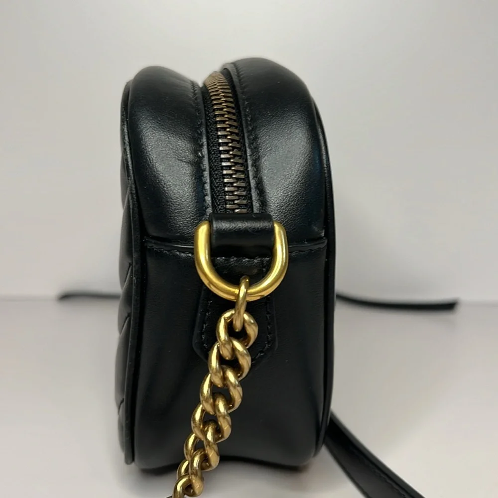 Gucci Mini Marmont Black with gold hardware - Picture 3 of 16